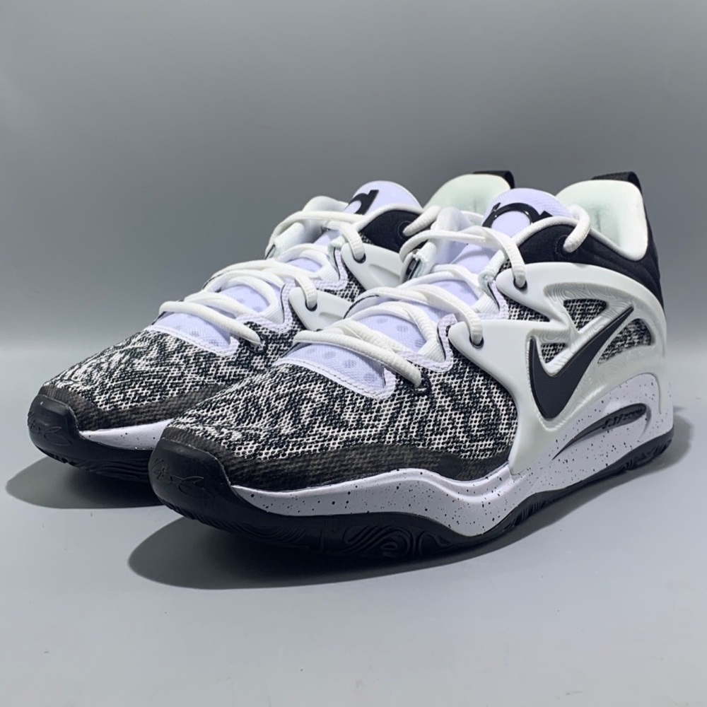 Nike Kevin Durant KD 15 size 9.5